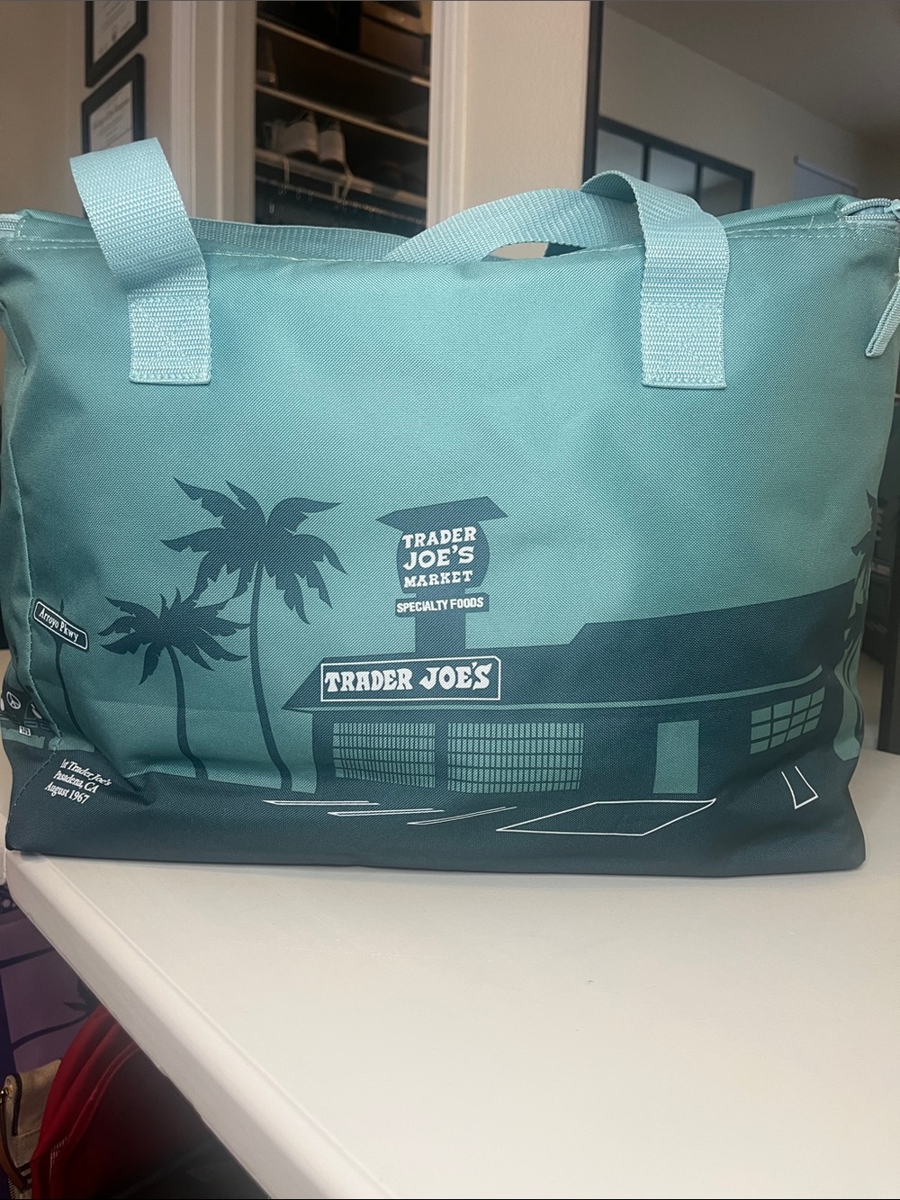 Trader Joe’s Dusty Blue Large Insulated Cooler Bag 8 Gallon - Picture 3 of 10